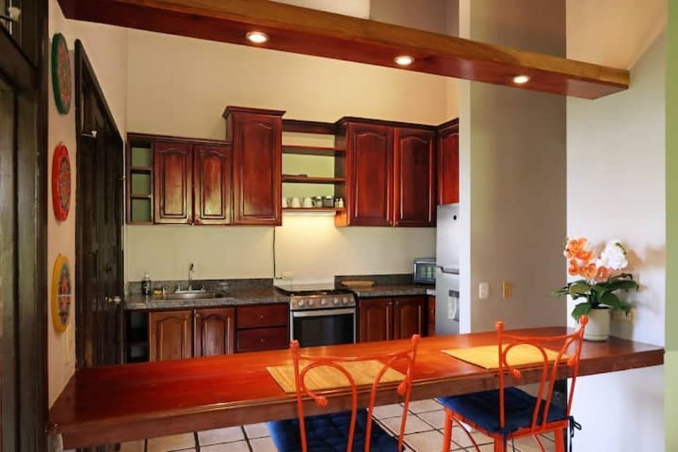 Jungle side kitchen