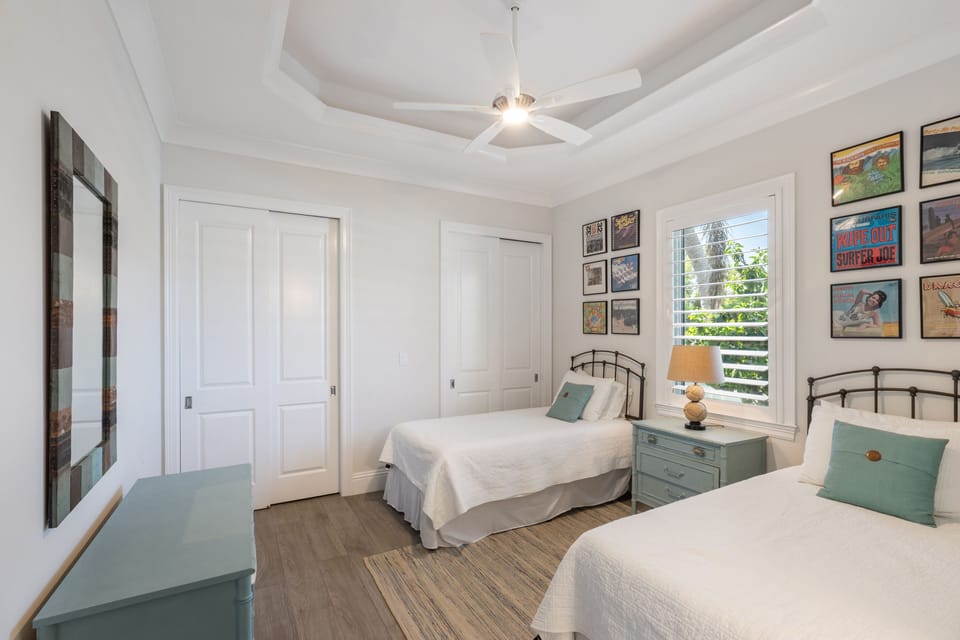 Twin Bedroom