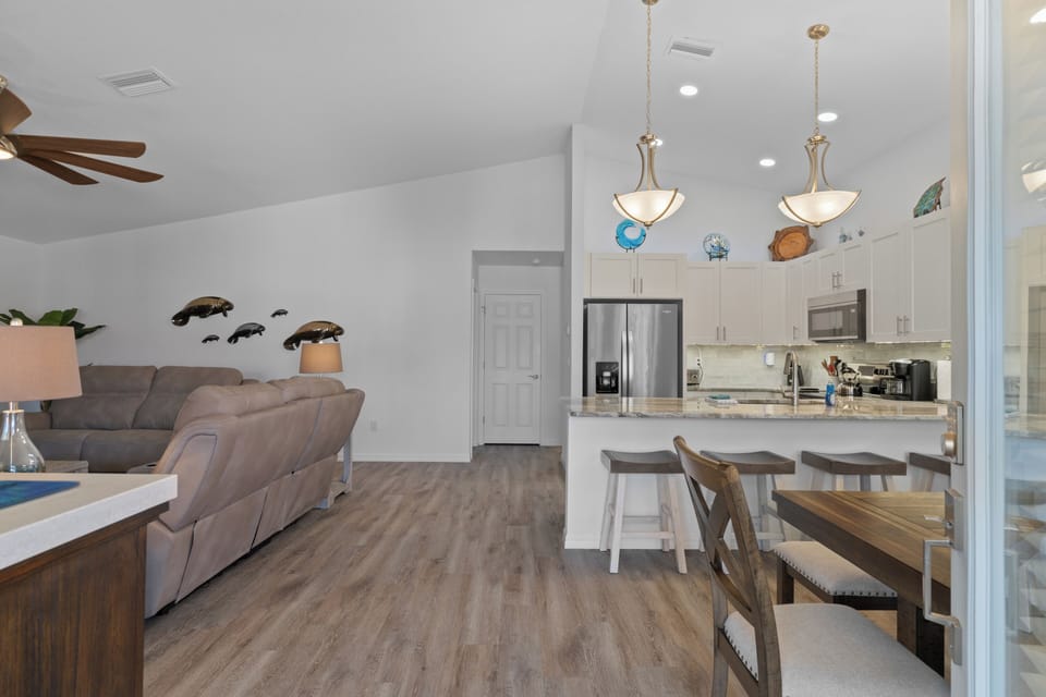 Entrance to the lovely 3 BR, 2 BA Tarpon on stilts