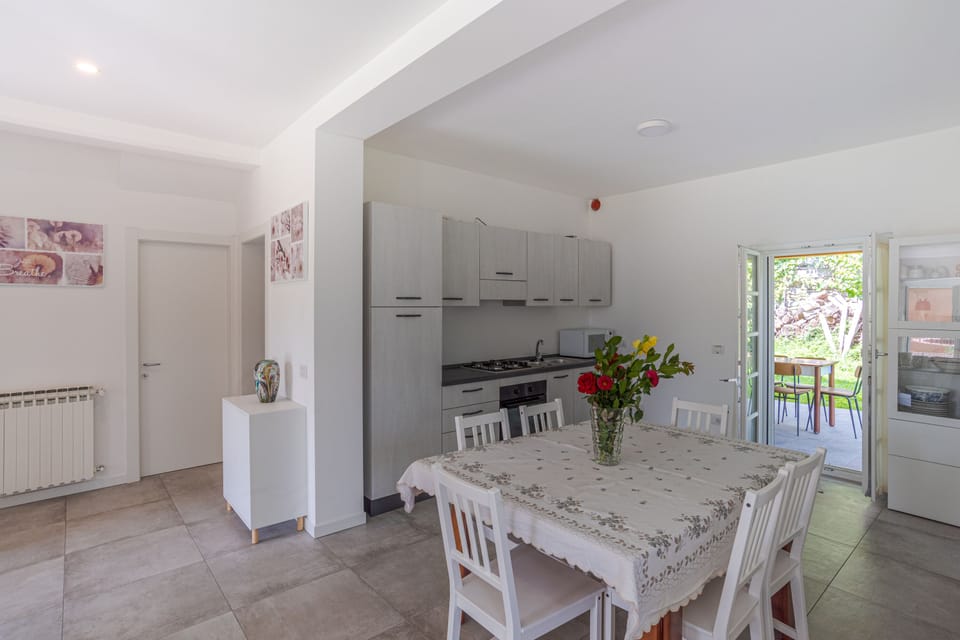 Kitchen and dining area