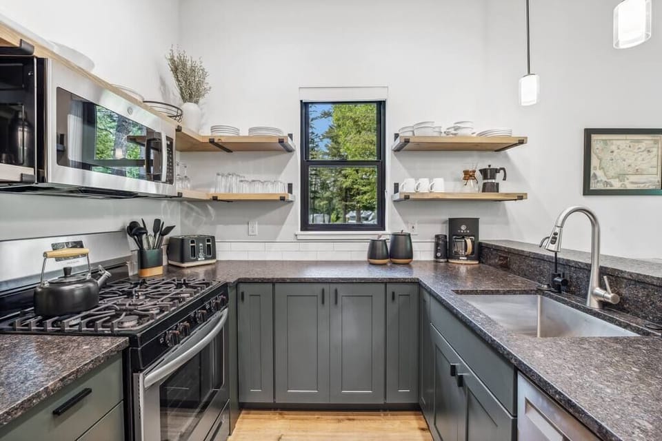 Kitchen (1)