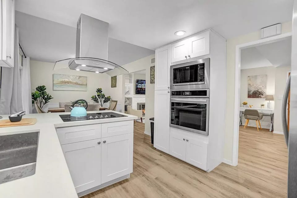 Electric Stove · Double Oven · Microwave 