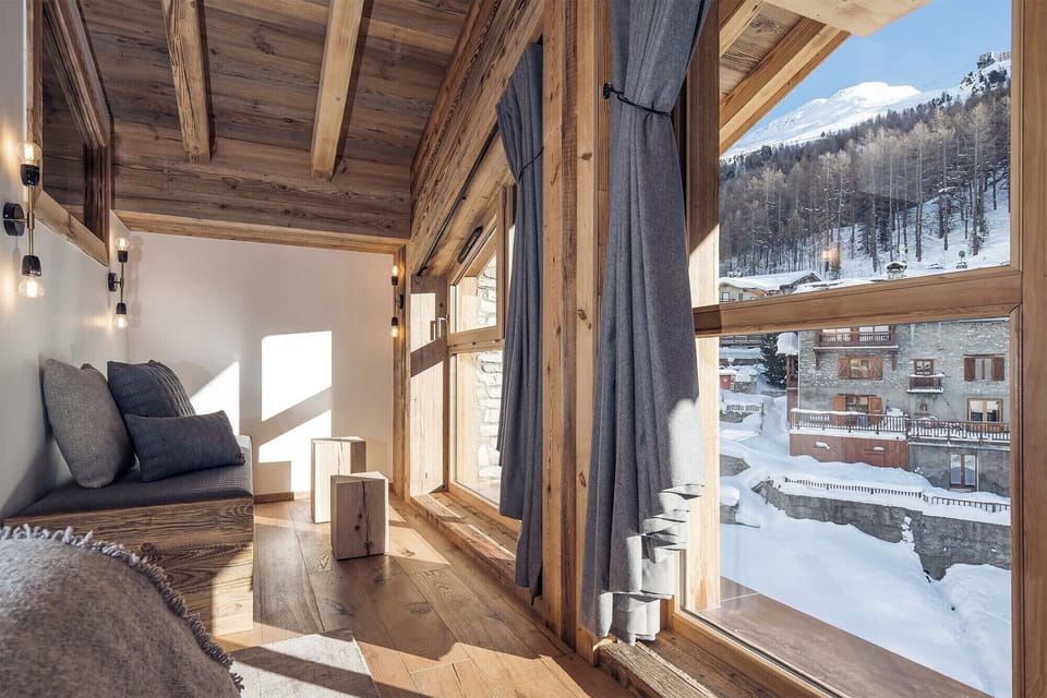 Enjoy the spectacular mountain view.