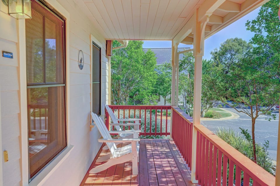 Front porch seating area