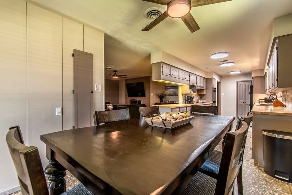 Second Dining Room 