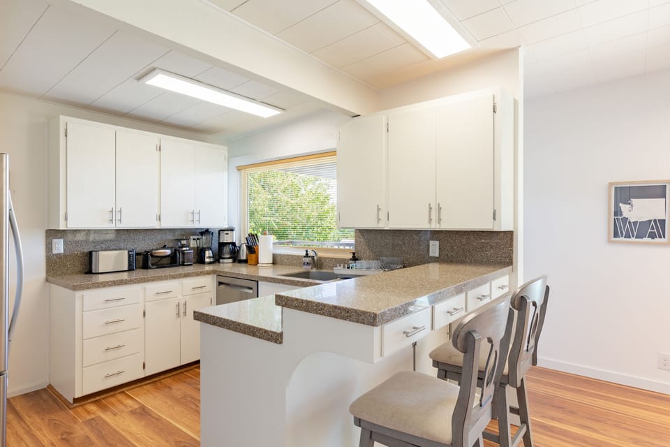 Stylish yet functional kitchen, an ideal space for culinary creativity.