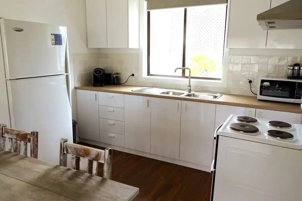 Unit 1 Fully equipped kitchen.