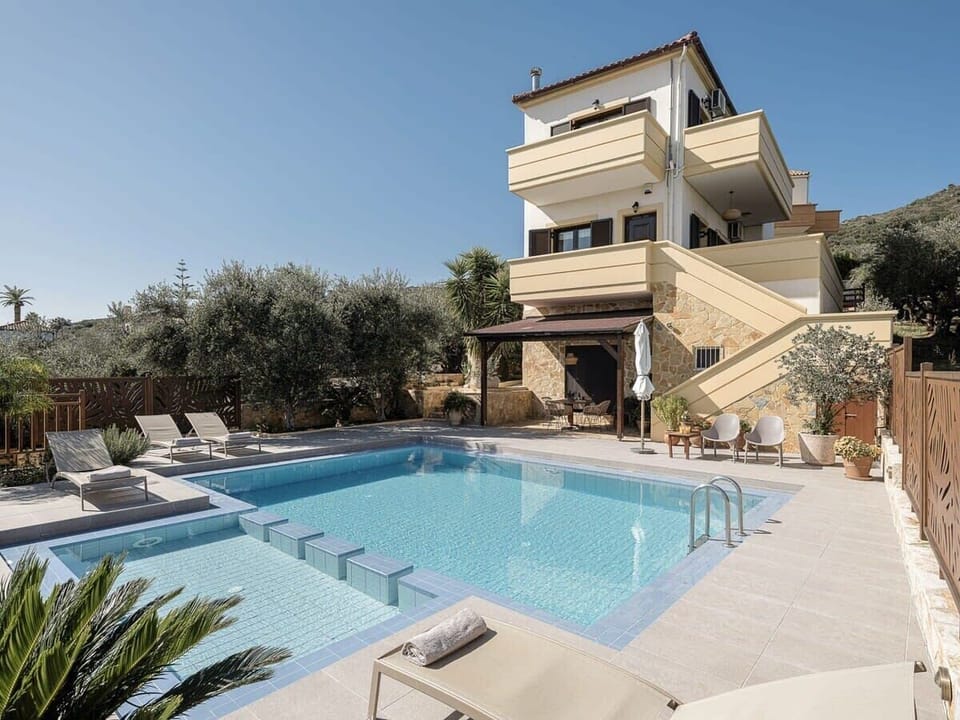 Poolside Perfection: A Serene Escape into Nature