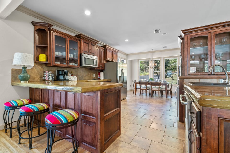 Enjoy casual dining or a quick snack at our inviting counter area.
