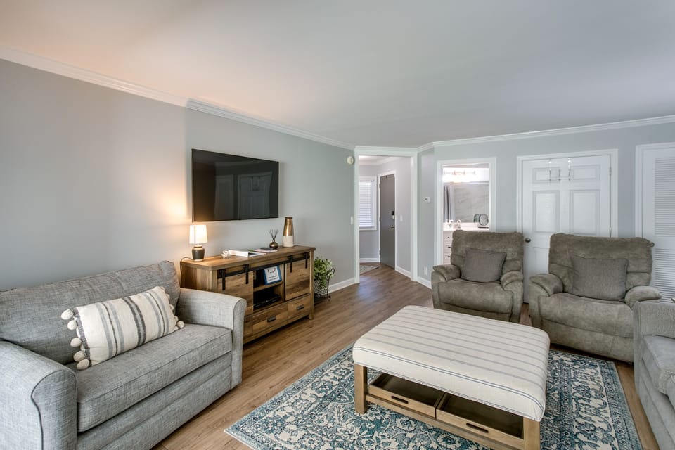 St Simons Island Vacation Rental | 2BR | 2BA | 1,010 Sq Ft | 1 Step to Enter