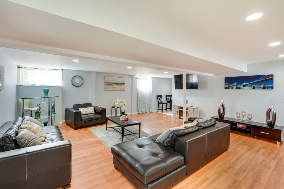 Albany Vacation Rental | 3BR | 1BA | Step-Free Access | 1,500 Sq Ft