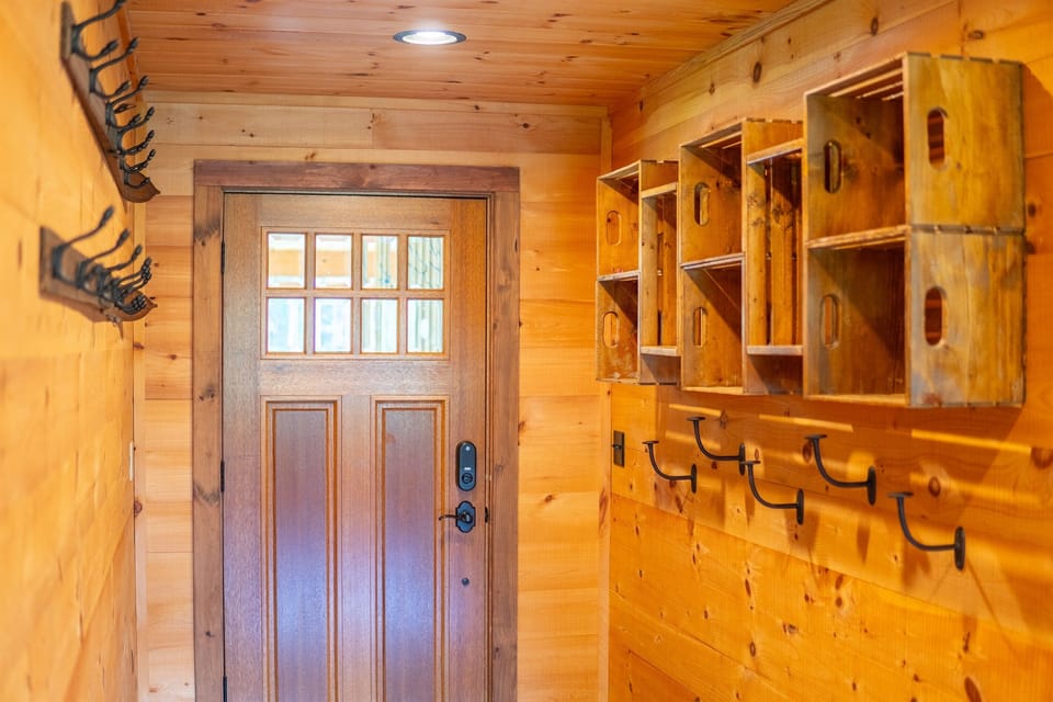 Step into our spacious entry to conveniently stow your coats and boots.