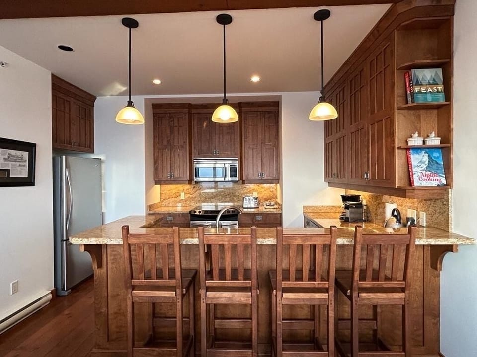 Fully equipped kitchen with new appliances in 2023