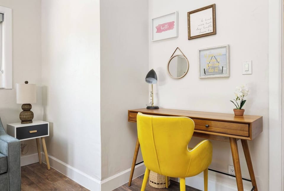 Need space for work? Here`s a cozy workstation for you.