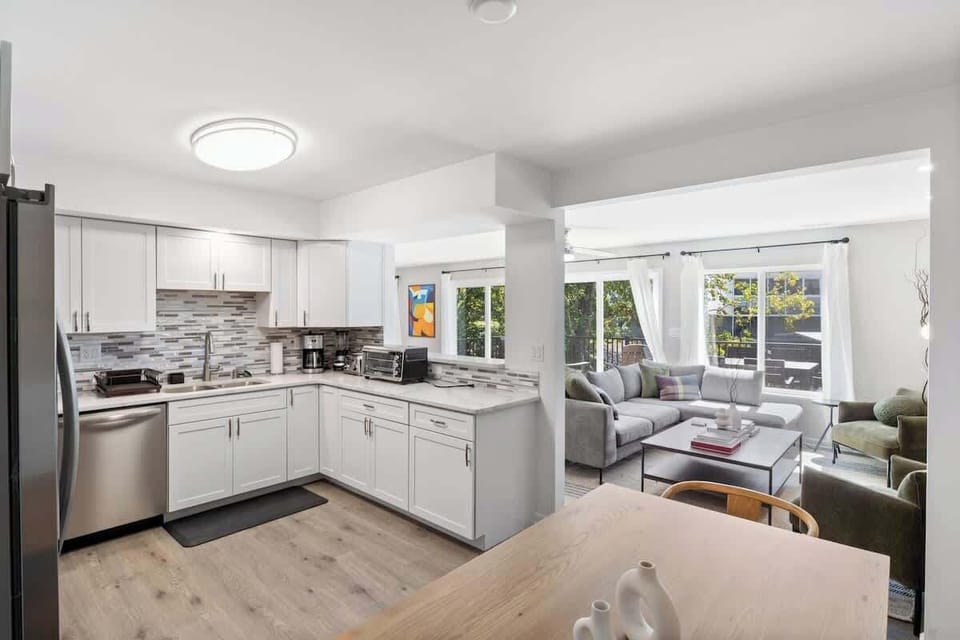 |The Solstice by Boutiq Luxury Vacation Rentals | Lake Ozark, Missouri