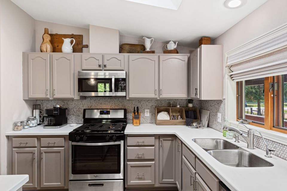 Gas stove - large microwave