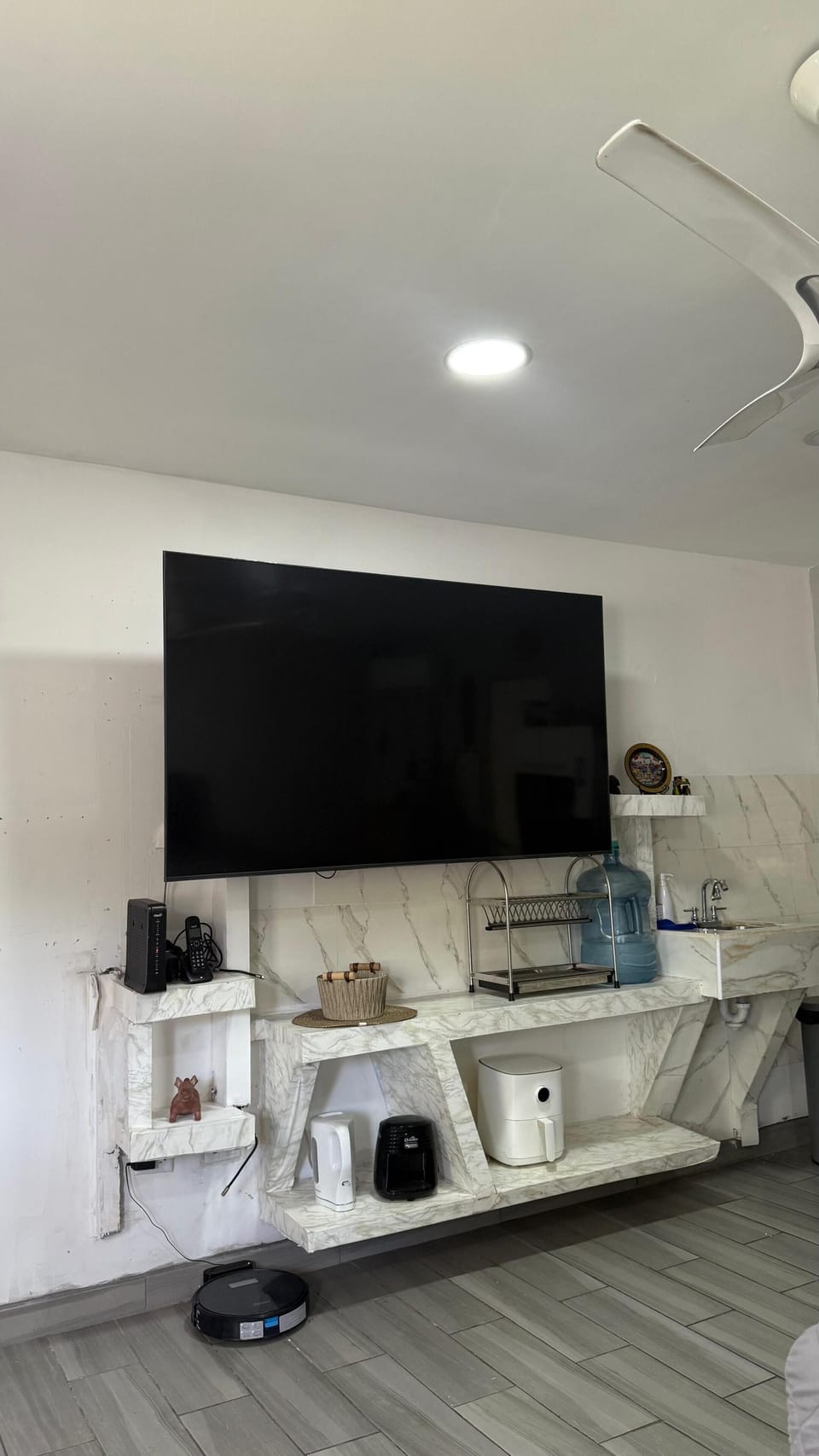 75 inches smart TV