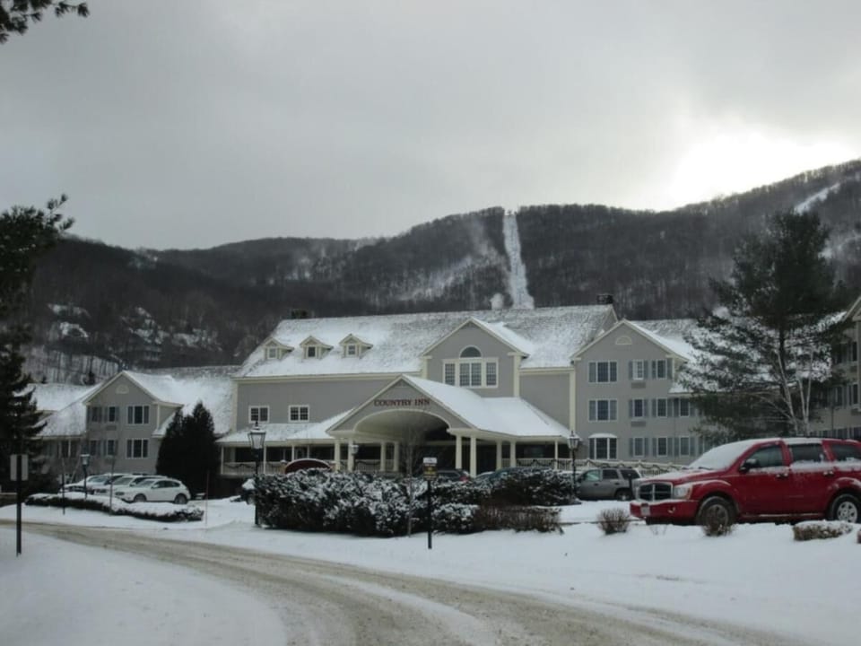 Ye Home of this Swashbuckling Suite - Ye Country Inn