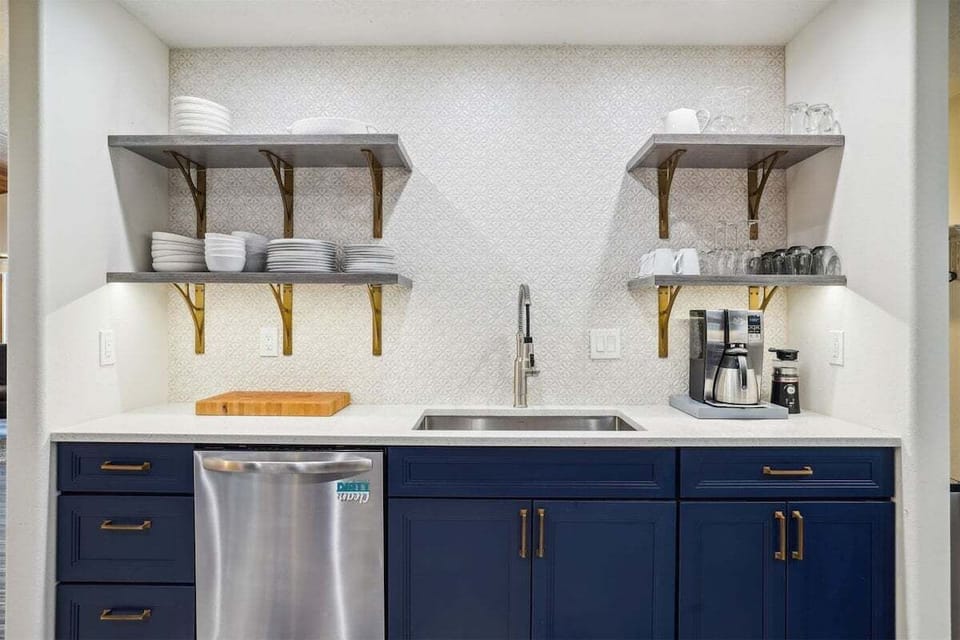 Kitchen at Poppy`s Place