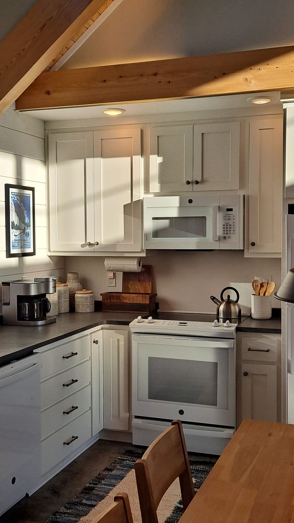 Fully equipped kichen.