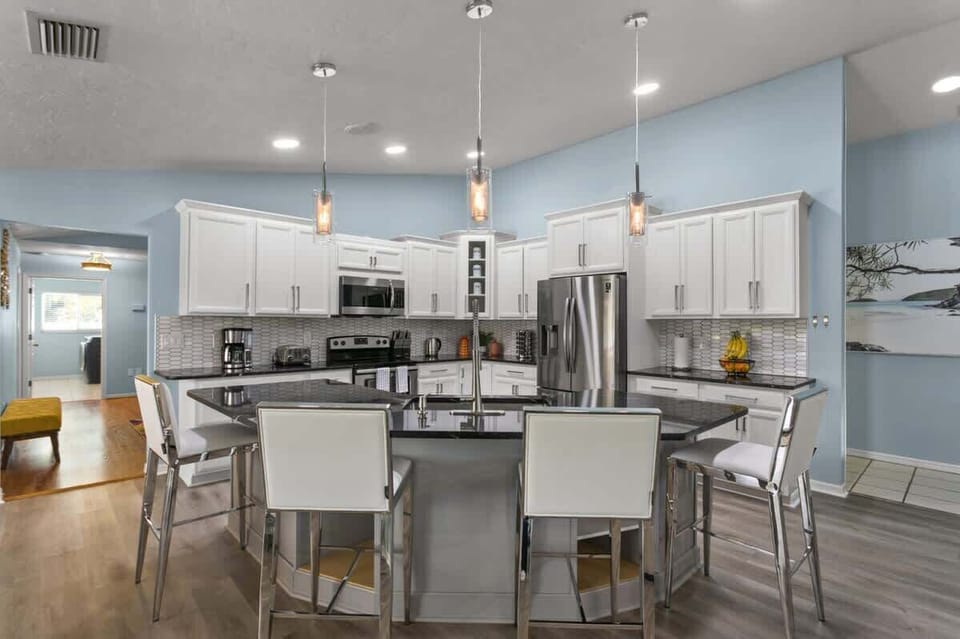 Fully Loaded Kitchen — Granite Counters & Stainless Steel Appliances