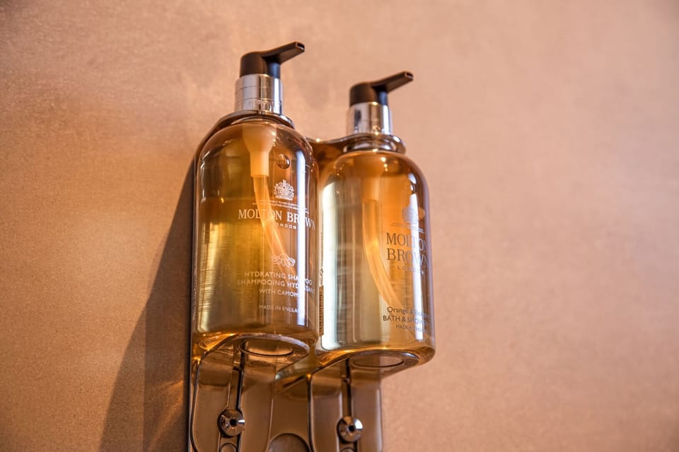 Bathroom amenities