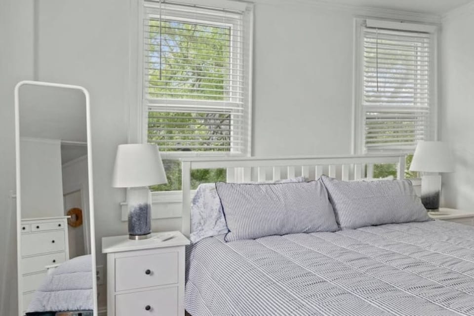 Main bedroom, king bed.