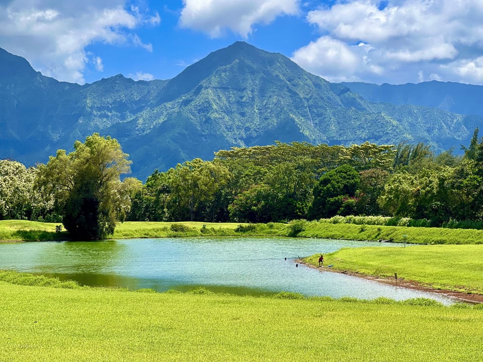 Local fishing lake 5 min walk 