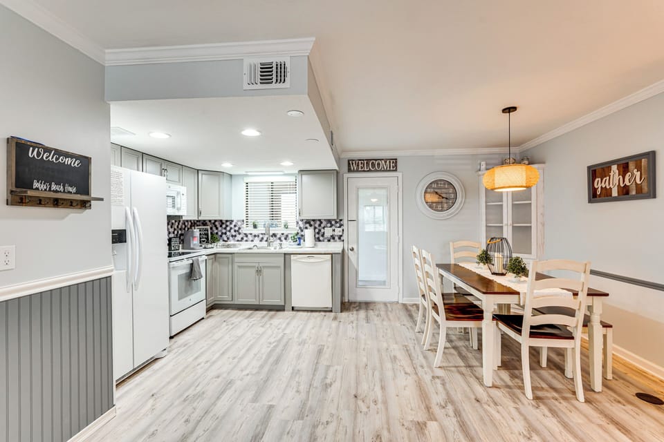Kitchen | Cooking Basics | Coffee Maker | Paper Towels/Trash Bags Provided
