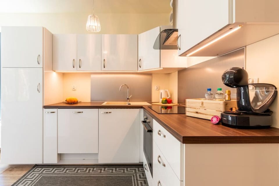kitchen worktop in the kitchen