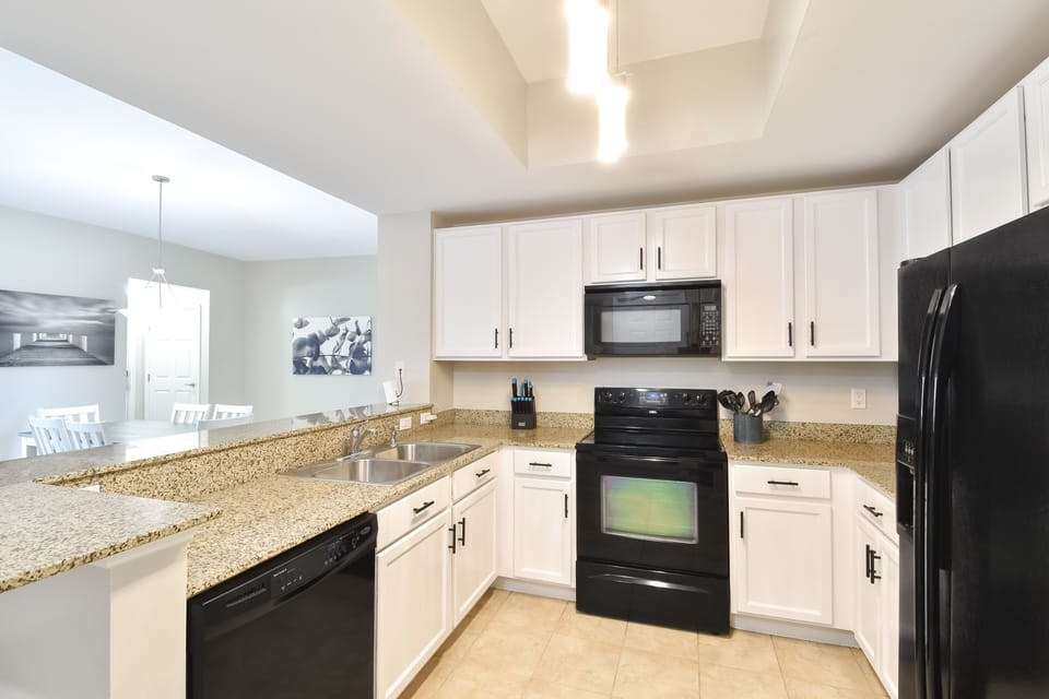 The Palms of Destin 3103 - Fully Equipped Kitchen