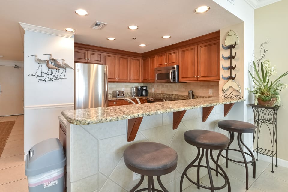 Sterling Shores 602- Breakfast Bar