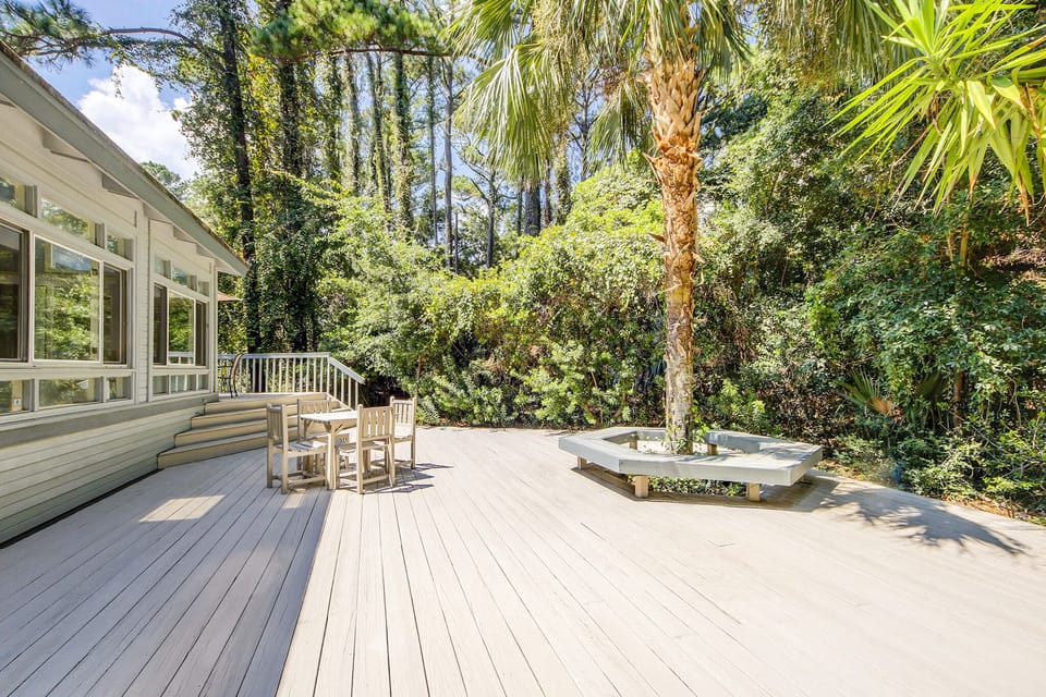 Expansive Private Deck