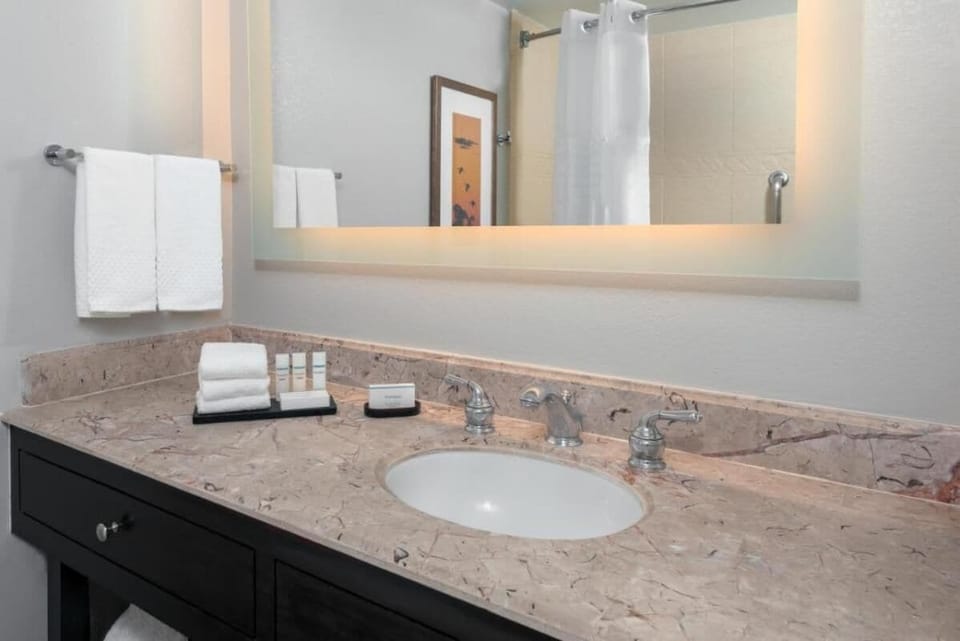 All linens, towels, bathroom essentials are provided!