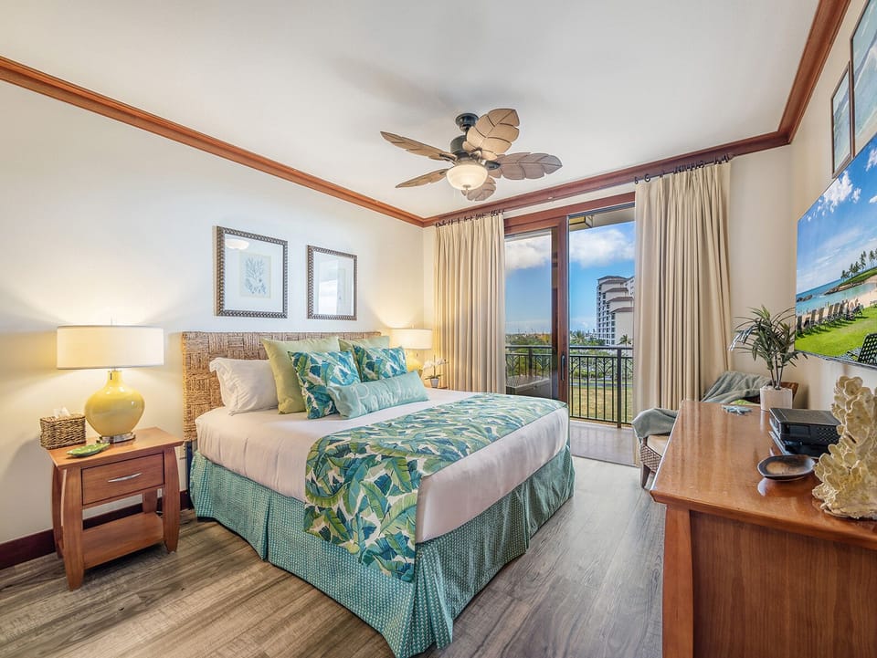 New Master Bedroom w/hardwood floors. Enjoy the tranquil beauty and a good sleep