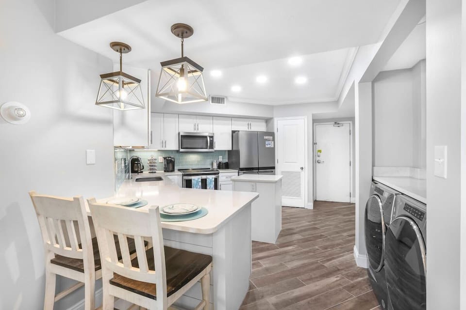 Seating for 2 at bar