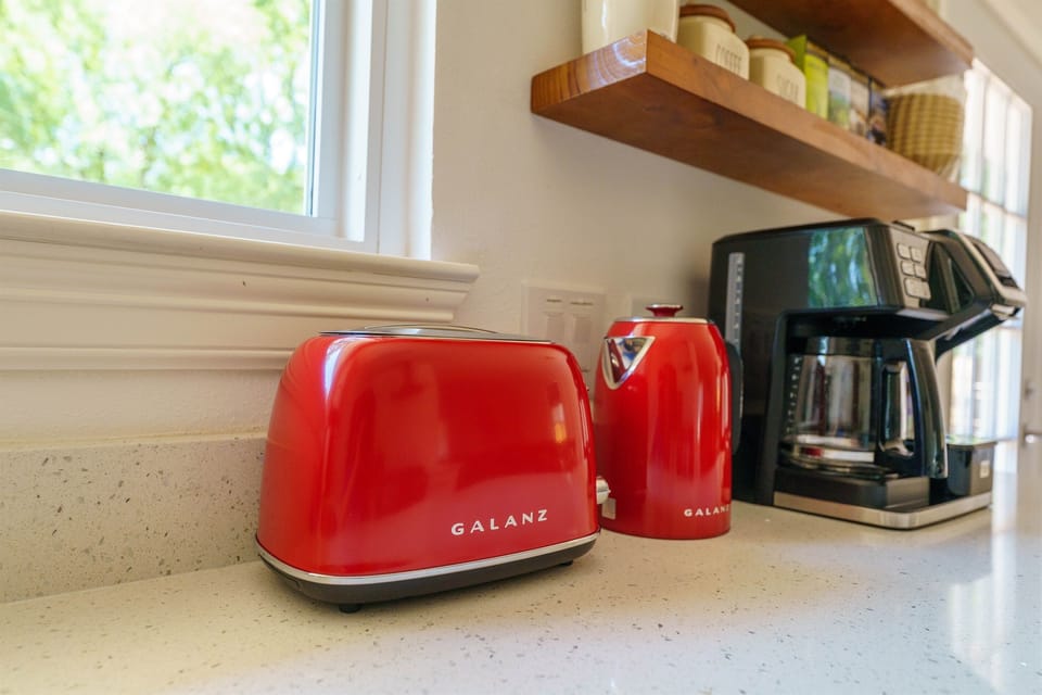 Toaster and kettle