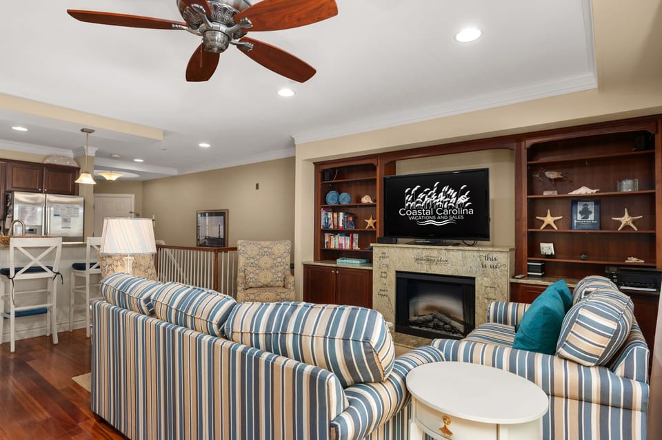 CSC3E: Afternoon Delight | TL Living Area, Fireplace (Off-Season Only)