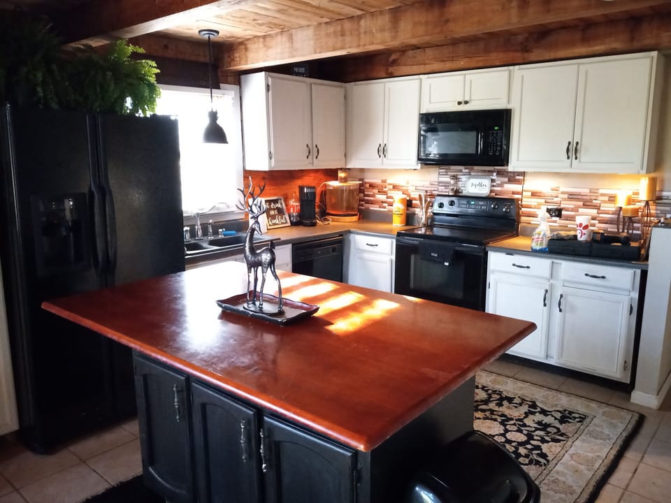 kitchen /island 