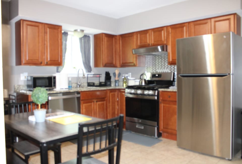 Full Kitchen