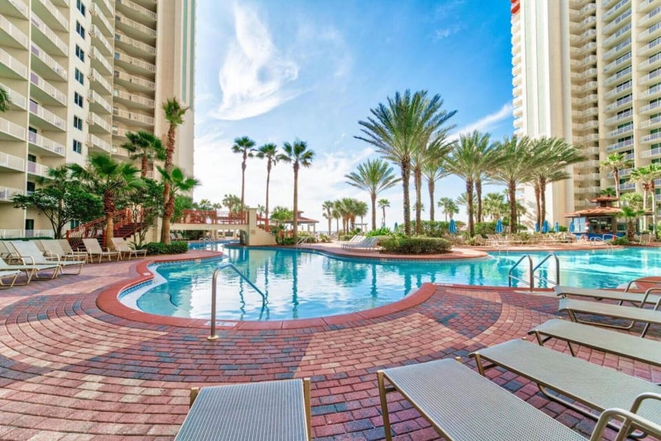 Poolside Seating