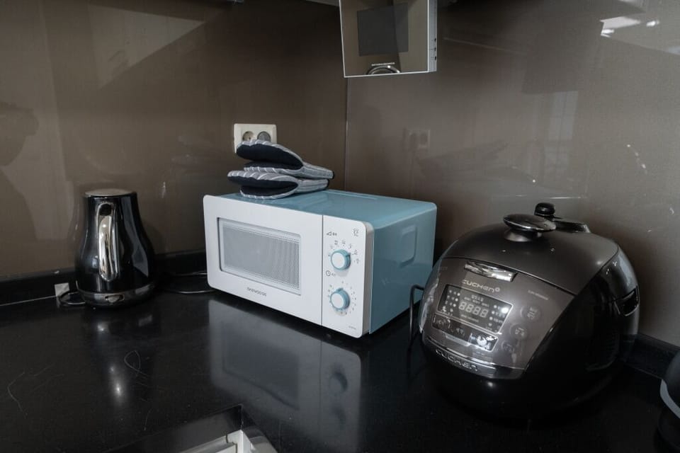 Microwave