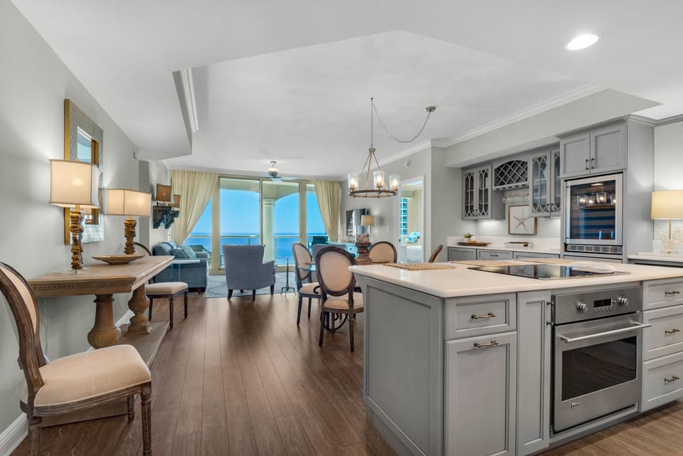 Kitchen to living room