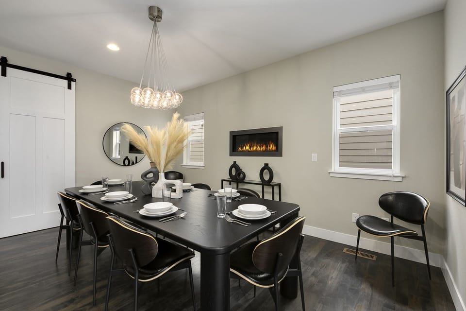 Dining Area w/ Fireplace | Comfortably seats 10!