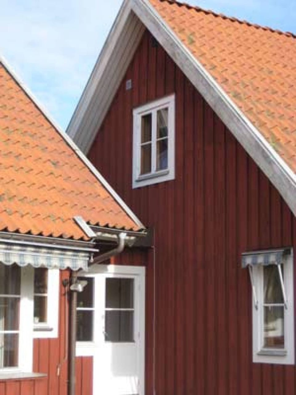 house with holiday apartment
