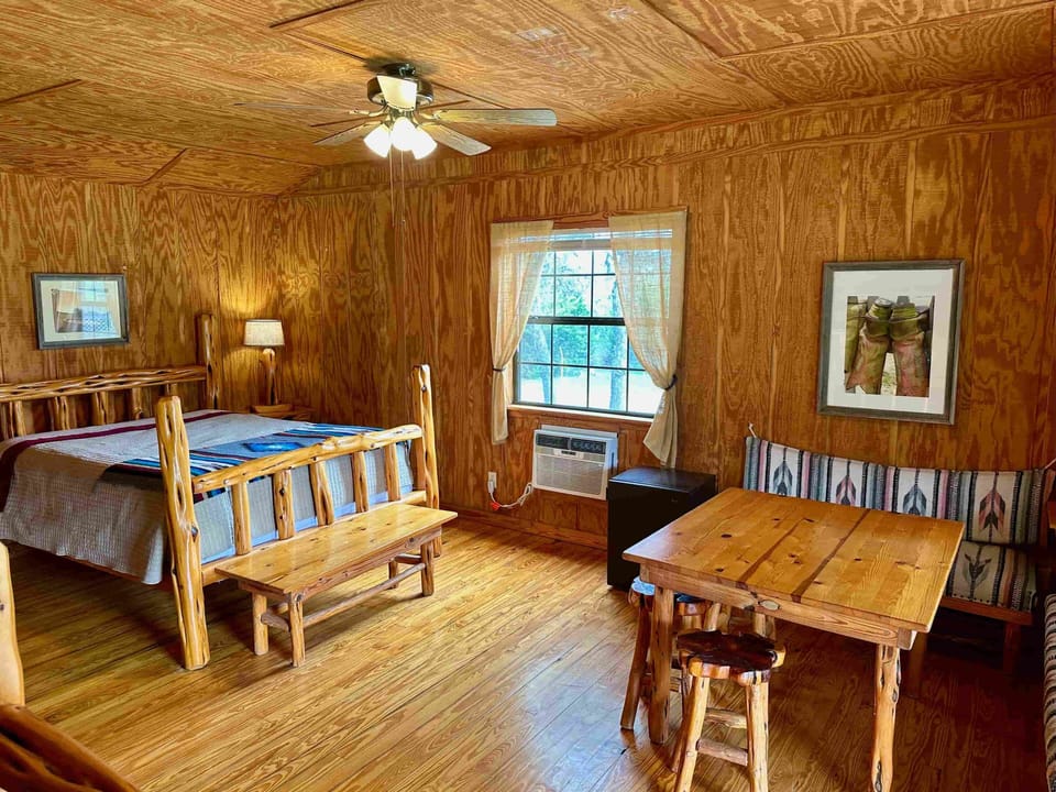 Hackberry Cabin 7 (1)