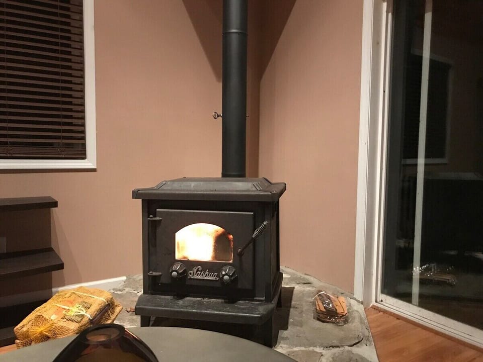 Wood burning stove for cozy winter nights
Keep the door closed as shown to heat the whole cottage