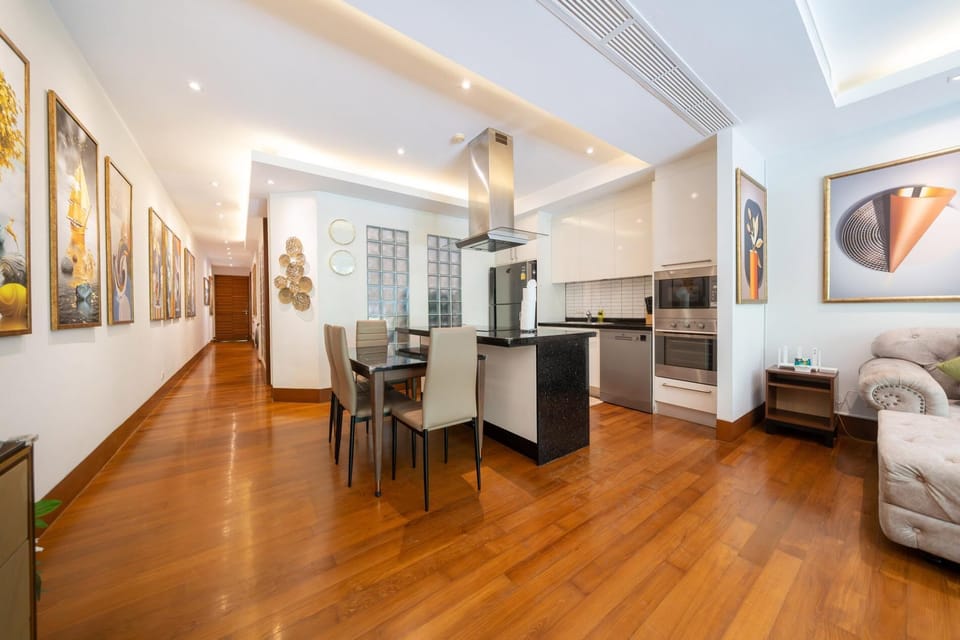 Naithon beachfront apartment-pool, gym, restaurant (15165)