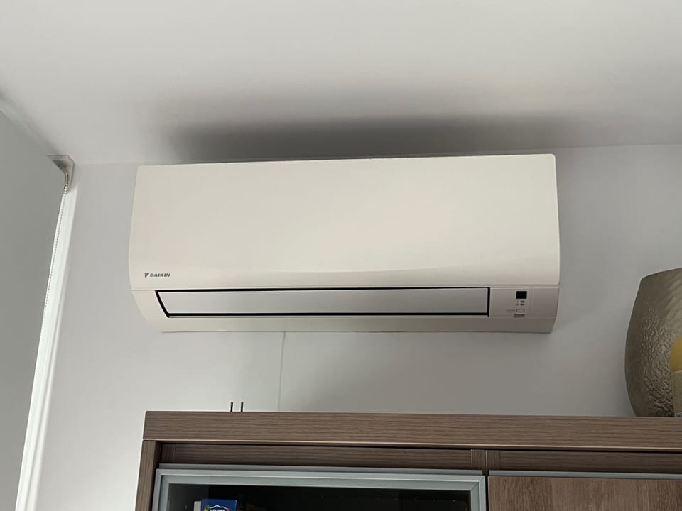 Air conditioning and heating 