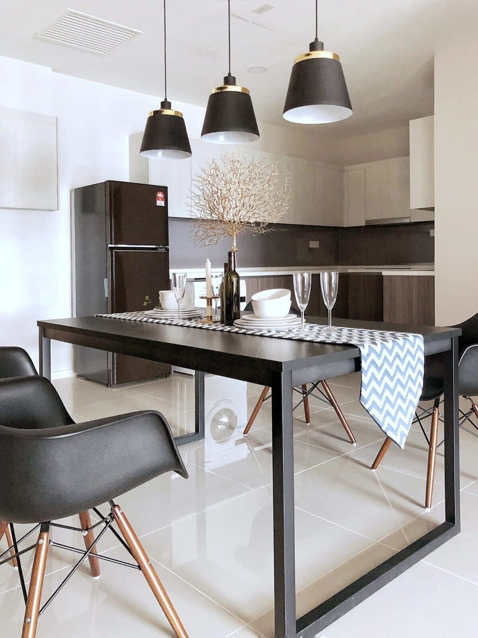 A well equipped kitchen with everything you need.